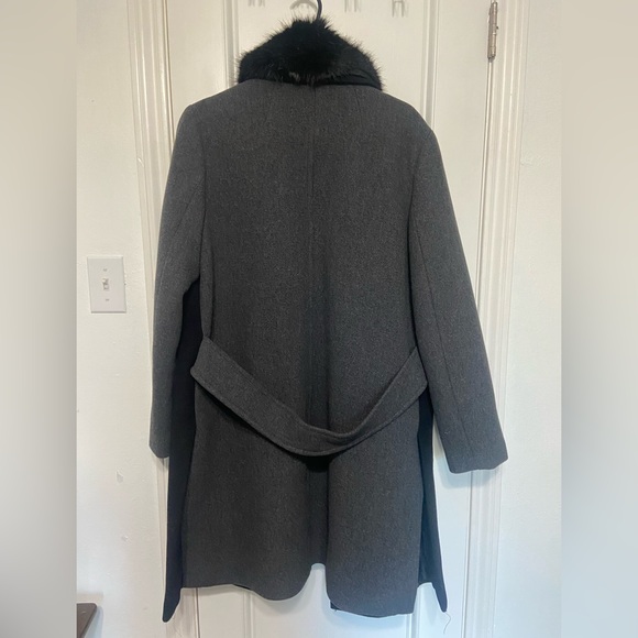 Banana Republic Heritage Collection LIKE NEW two tone wool double breasted coat - Picture 5 of 10